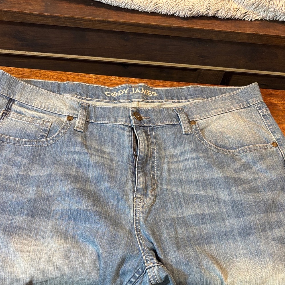 Cody James Relaxed Fit Light Blue Jeans